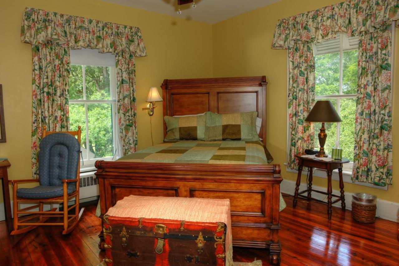 Rockwood Manor Bed & Breakfast Dublin Exterior photo